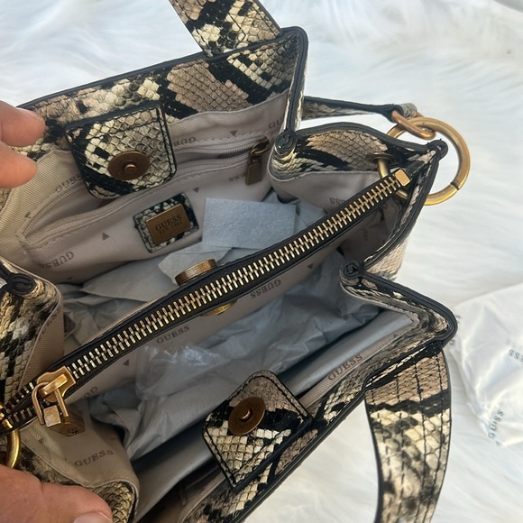 New GUESS Zed Python Mini Girlfriend Crossbody - Picture 5 of 10